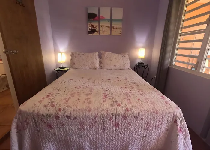 Isla Hermosa Guesthouse